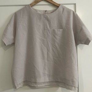 Lululemon beige boxy top with front pocket